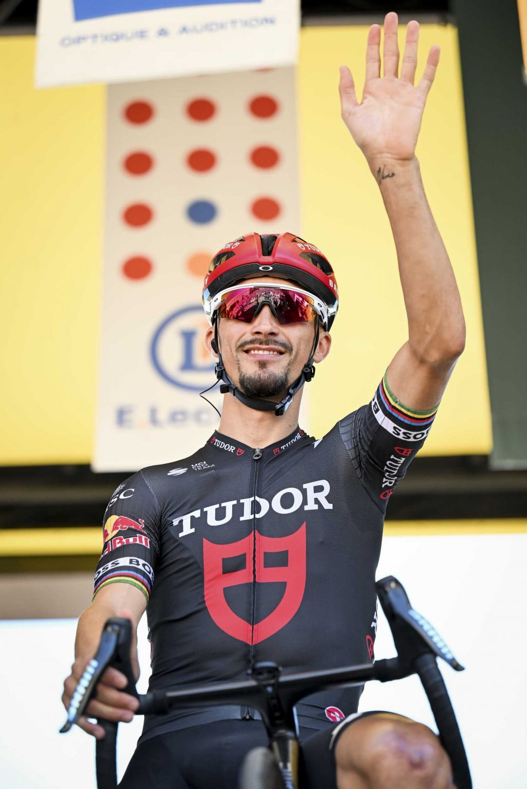 Retraite de Julian Alaphilippe : retour sur la carrière d’une légende Julian Alaphillippe